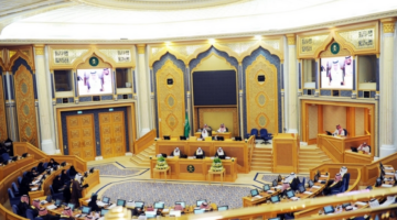 مجلس الشورى السعودي يدعو إلي مراجعة التقويم الدراسي بما يتوافق مع تحسن درجات الحرارة