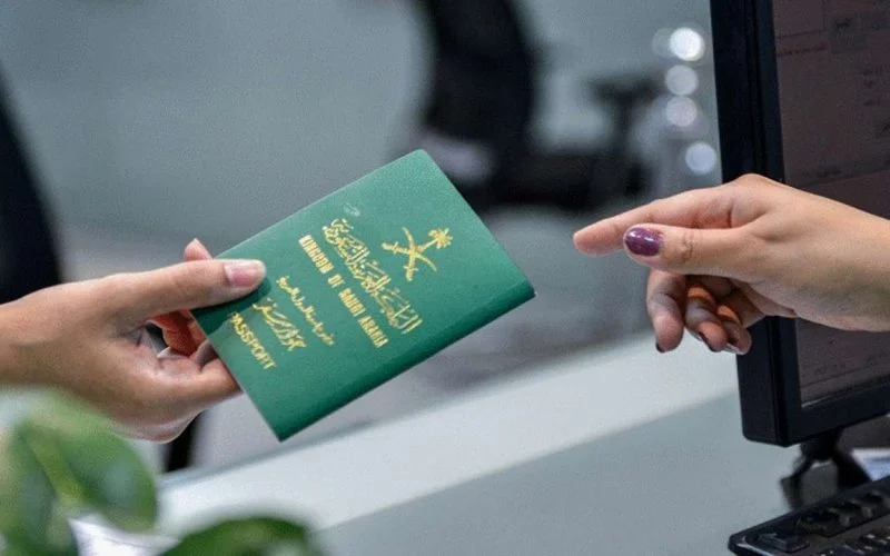 كيفية الحصول على تأشيرة عمل في السعودية بدون كفيل.. المستندات المطلوبة والشروط