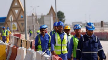 عقوبات تشغيل العمالة الوافدة بدون كفالة في سلطنة عمان 2024