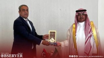 الشهوبي يناقش مع السعودية إعادة تشغيل الرحلات الجوية بين البلدين